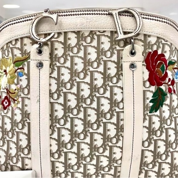 CHRISTIAN DIOR Beige Diorissimo Trotter Canvas Emb Flowers Monogram Bag FLAWS - Picture 1 of 16